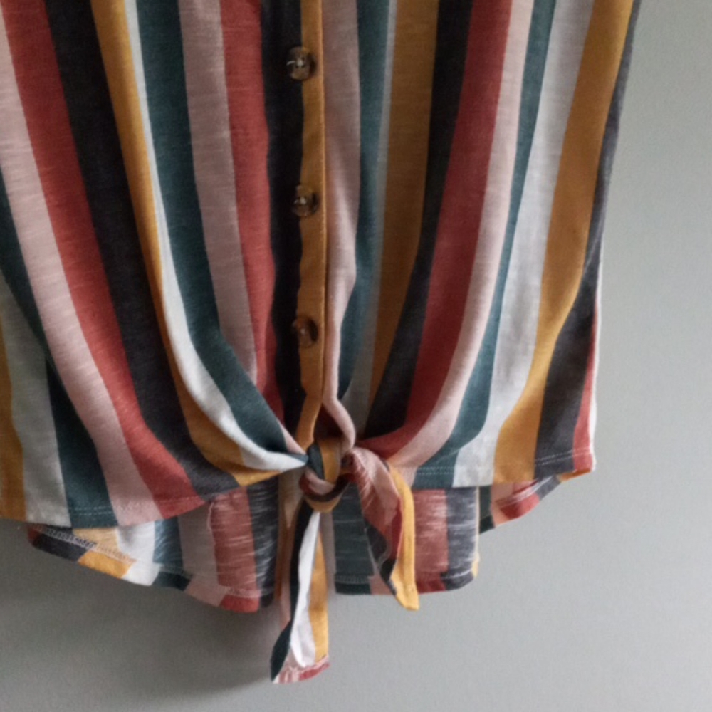 Torrid Tie-Front Summer Top - Picture 4 of 7